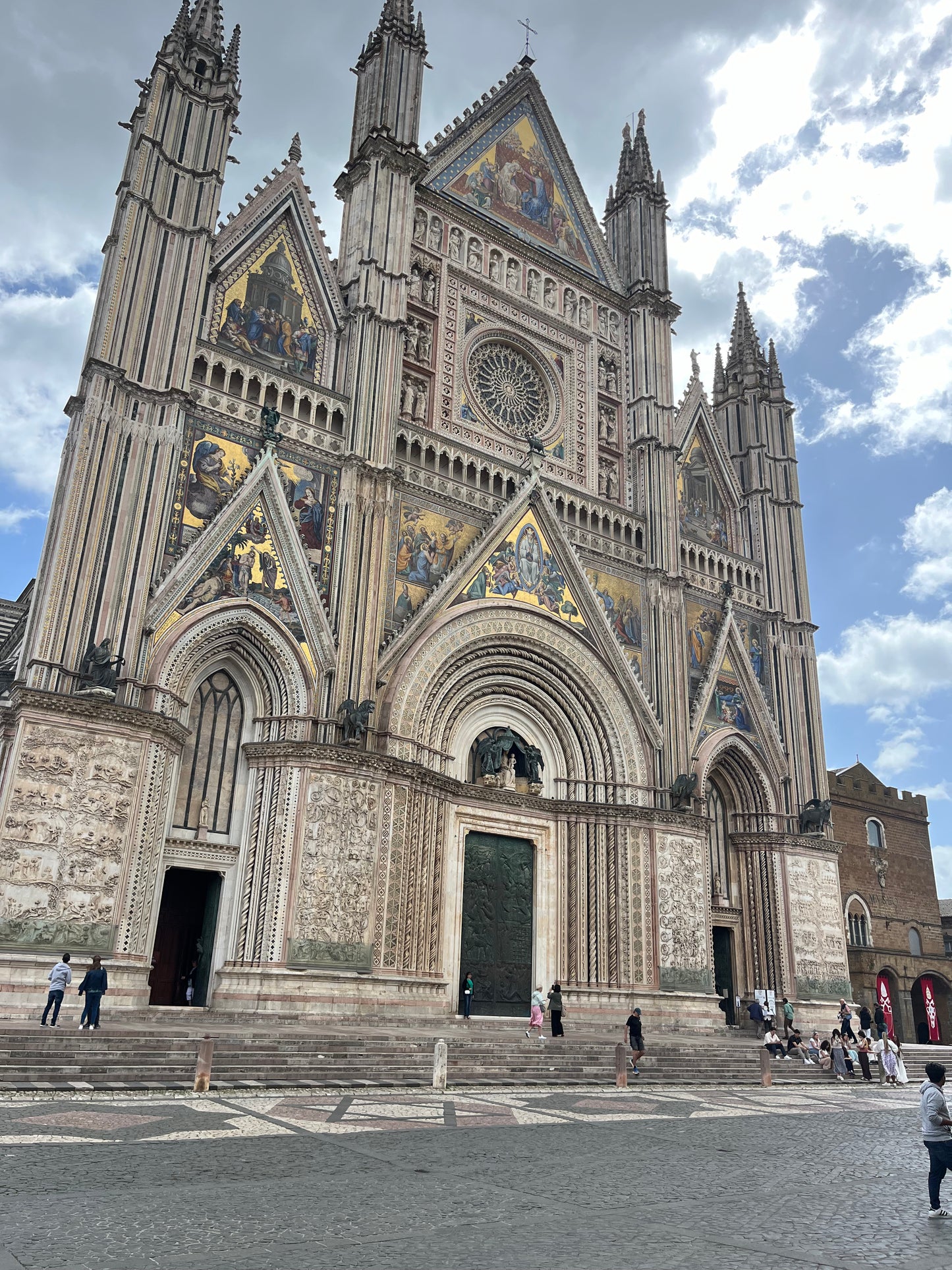 Orvieto piazza del Duomo